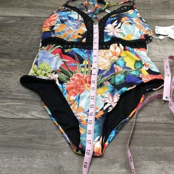 Lucky Brand Crochet Accent V Neck One Piece Size S - Picture 4 of 9